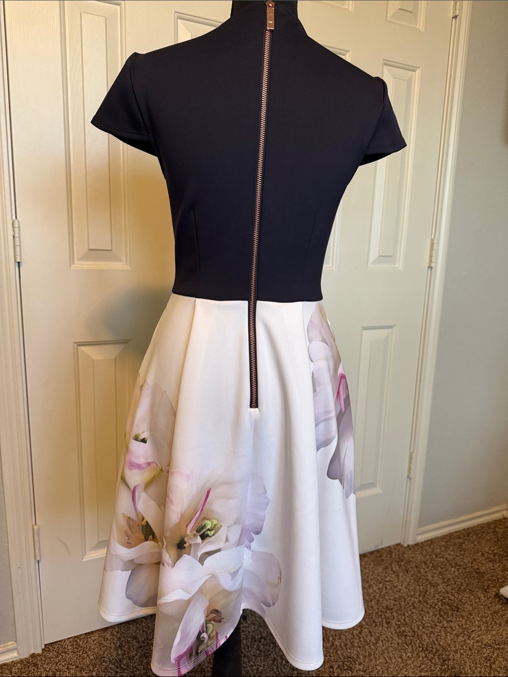 Ted Baker Cordina Floral Fit & Flare Skater Dress Navy Ivory Size 1/US 4 - Picture 8 of 12